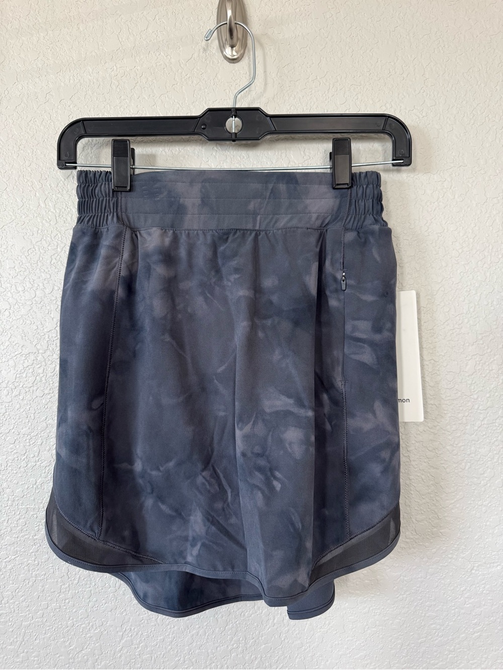 lululemon Hotty Hot HR Skirt Long Diamond Dye Pitch Grey Graphite Size 4 NWT